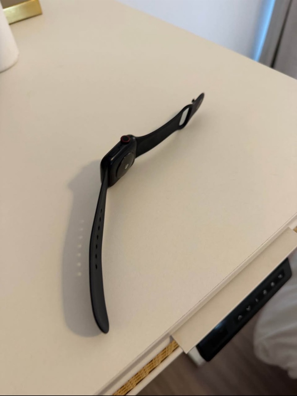 Apple Watch - Picture 2 of 5